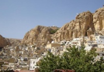 المعارضة السورية تؤكد انسحاب المقاتلين من اطراف معلولا والحفاظ على مقدساتها