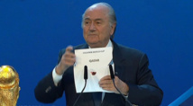 بلاتر يدافع عن اقتراحه اقامة مونديال قطر 2022 في الشتاء
