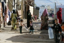 أعداد النازحين السوريين إلى لبنان تتجاوز739 ألف شخص