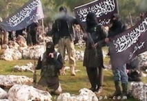 الائتلاف السوري المعارض يتهم متطرفين قادمين من الخارج ب"سرقة الثورة"