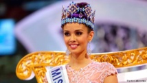 طالبة فلبينية تفوز بلقب ملكة جمال الكون 2013