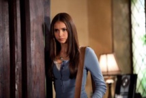 ممثلة كندية تعري صدرها تأييدا لقانون الرعاية الصحية "أوباما كير" ممثلة كندية تعري صدرها تأييدا لقانون الرعاية الصحية "أوباما كير"