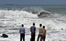 الاعصار "فايلين" يضرب الساحل الشرقي للهند واجلاء نصف مليون شخص من منازلهم