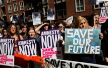 احتجاج الطلاب الفرنسيين على ترحيل زملاء مهاجرين