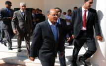 طرد الرئيس التونسي من تأبين