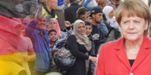اللاجئون بين أصعب الأزمات التي واجهتها ميركل في مشوارها السياسي اللاجئون بين أصعب الأزمات التي واجهتها ميركل في مشوارها السياسي