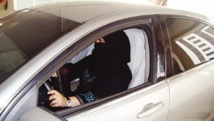 الشرطة السعودية حررت مخالفات لنساء قدن سيارات رغم الحظر الشرطة السعودية حررت مخالفات لنساء قدن سيارات رغم الحظر