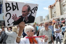 الالاف يتظاهرون في موسكو ضد بوتين ودعما "للسجناء السياسيين"