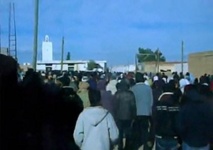 قوات الامن تتبادل اطلاق النار مع مسلحين في سيدي بوزيد مهد الثورة قوات الامن تتبادل اطلاق النار مع مسلحين في سيدي بوزيد مهد الثورة