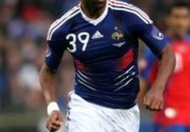 فرنسا تتمسك بفرض ضريبة 75% على كبار لاعبي كرة القدم