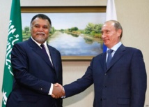 بوتين يهاتف العاهل السعودي وكيري يوضح الموقف من النووي الايراني بوتين يهاتف العاهل السعودي وكيري يوضح الموقف من النووي الايراني