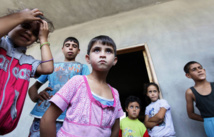 اللاجئون السوريون في لبنان يترقبون فصل الشتاء بقلق اللاجئون السوريون في لبنان يترقبون فصل الشتاء بقلق