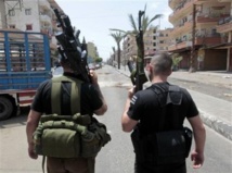 الجيش اللبناني يوقف 21 شخصا في مدينة طرابلس غداة وضعها تحت اشرافه الجيش اللبناني يوقف 21 شخصا في مدينة طرابلس غداة وضعها تحت اشرافه