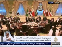 القمة الخليجية تدعو لسحب القوات الخارجية من سوريا وتقر تشكيل قيادة عسكرية القمة الخليجية تدعو لسحب القوات الخارجية من سوريا وتقر تشكيل قيادة عسكرية