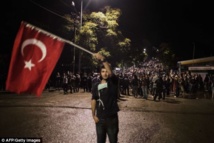 حملة المداهمات في قضايا فساد ضد مقربين من الحكومة تهز تركيا