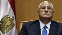 عدلي منصور يشكل لجنة لتقصي الحقائق حول احداث العنف منذ عزل مرسي عدلي منصور يشكل لجنة لتقصي الحقائق حول احداث العنف منذ عزل مرسي