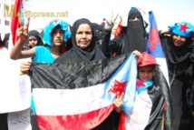 توقيع وثيقة تفتح الباب امام حل " اتحادي " للقضية الجنوبية في اليمن توقيع وثيقة تفتح الباب امام حل " اتحادي " للقضية الجنوبية في اليمن