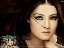 ملكة جمال الهند تزور ملوك وملكات الفراعنة في الاقصر ملكة جمال الهند تزور ملوك وملكات الفراعنة في الاقصر