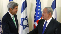 الفلسطينيون والاسرائيليون يتبادلون الاتهامات بتخريب جهود السلام قبل وصول كيري الفلسطينيون والاسرائيليون يتبادلون الاتهامات بتخريب جهود السلام قبل وصول كيري