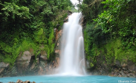 حقائق وأكاذيب حول أسطورة " كوستاريكا " أسعد بلد على ظهر الكوكب 