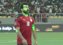 صلاح ولاعبين آخرين في المنتخب المصري كانوا هدفا لمؤشرات الليزر الخضراء -مواقع تواصل صلاح ولاعبين آخرين في المنتخب المصري كانوا هدفا لمؤشرات الليزر الخضراء -مواقع تواصل