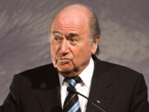 بلاتر يؤكد من جديد أن كأس العالم لكرة القدم 2022 سيقام في قطر بلاتر يؤكد من جديد أن كأس العالم لكرة القدم 2022 سيقام في قطر