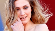 محكمة فرنسية تنظر دعوى قضائية بشأن نشر صورعن علاقة اولاند مع الممثلة جولي جاييه
