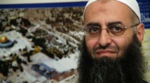 رجل الدين المتشدد أحمد الاسير يظهر في شريط مصور مهاجما الجيش اللبناني