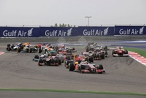 لويس هاملتن يفوز بسباق البحرين للفورمولا 1