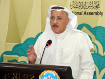 نائب كويتي يقترح ايواء غير محددي الجنسية "البدون "في معسكر بالصحراء