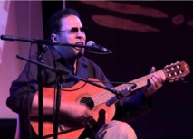 "تسلم الايادي " و "كمل جميلك".. أغان مصرية تعبر عن الأوضاع السياسية "تسلم الايادي " و "كمل جميلك".. أغان مصرية تعبر عن الأوضاع السياسية