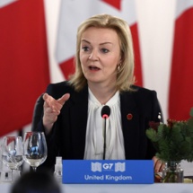 ليز تراس وزيرة خارجية بريطانيا- سوشال ليز تراس وزيرة خارجية بريطانيا- سوشال