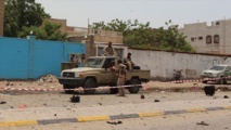 الجيش اليمني :  مقتل 13 جنديا وإصابة 27 آخرين بنيران الحوثيين-مواقع يمنية