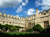 جامعة اكسفورد جيسوس كوليج - سوشال جامعة اكسفورد جيسوس كوليج - سوشال