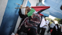 قتيل في نابلس واستمرار التوتر بين السلطة الفلسطينية ومحتجين
