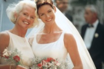 نصائح لأم العروس..لتكون الأفضل في حفل زفاف ابنتها