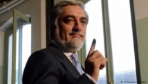كرزاي يرحب بعودة عبدالله الى عملية الانتخابات الرئاسية في افغانستان