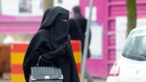 فرنسا.. تأكيد حكم فصل موظفة محجبة