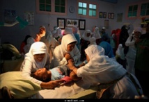 المرأة الصومالية تناضل من أجل إلغاء ختان الإناث المرأة الصومالية تناضل من أجل إلغاء ختان الإناث