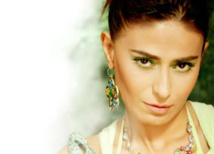 تغريدات لمغنية تركية مناهضة لاسرائيل تثير انقساما بين الاتراك