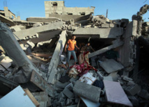 حماس توافق على تهدئة انسانية لمدة 24 ساعة وضربات اسرائيلية على غزة حماس توافق على تهدئة انسانية لمدة 24 ساعة وضربات اسرائيلية على غزة