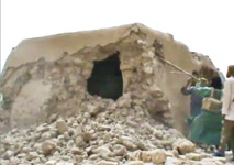 "داعش" تدافع عن تفجير اضرحة الانبياء الذي اثار غضب سنة العراق