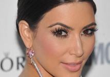 كيم كارداشيان تتمنى إنجاب المزيد من الأطفال كيم كارداشيان تتمنى إنجاب المزيد من الأطفال