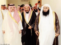 هيئة الامر بالمعروف تعتذر من بريطاني تعرض للضرب من قبلها وتعاقب المعتدين هيئة الامر بالمعروف تعتذر من بريطاني تعرض للضرب من قبلها وتعاقب المعتدين