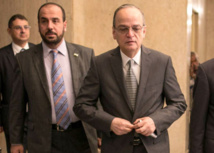 مصادر: رئيس ائتلاف المعارضة التقى المبعوث الأممي لأول مرة