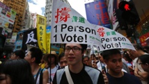 التظاهرات في هونغ كونغ بلغت نقطة "حرجة" وصدامات جديدة