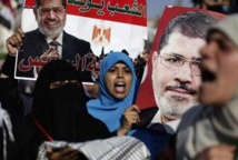 إيقاف 56 قاضيا مصريا عن العمل بتهمة توقيعهم على بيان لدعم مرسى