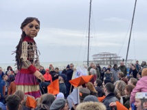 الطفلة السورية امل اثناء تواجدها في برايتون- بي بي سي الطفلة السورية امل اثناء تواجدها في برايتون- بي بي سي