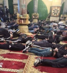 معتقلون داخل المسجد الاقصى - تويتر معتقلون داخل المسجد الاقصى - تويتر