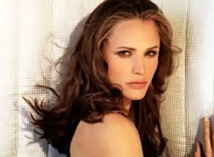 جنيفر جارنر تشعر بالغضب ازاء حديث جنيفر لوبيز عن علاقتها السابقة مع زوجها بن أفليك جنيفر جارنر تشعر بالغضب ازاء حديث جنيفر لوبيز عن علاقتها السابقة مع زوجها بن أفليك